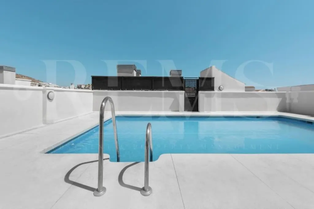 Comfortable Apartment In The Center By Rems Màlaga